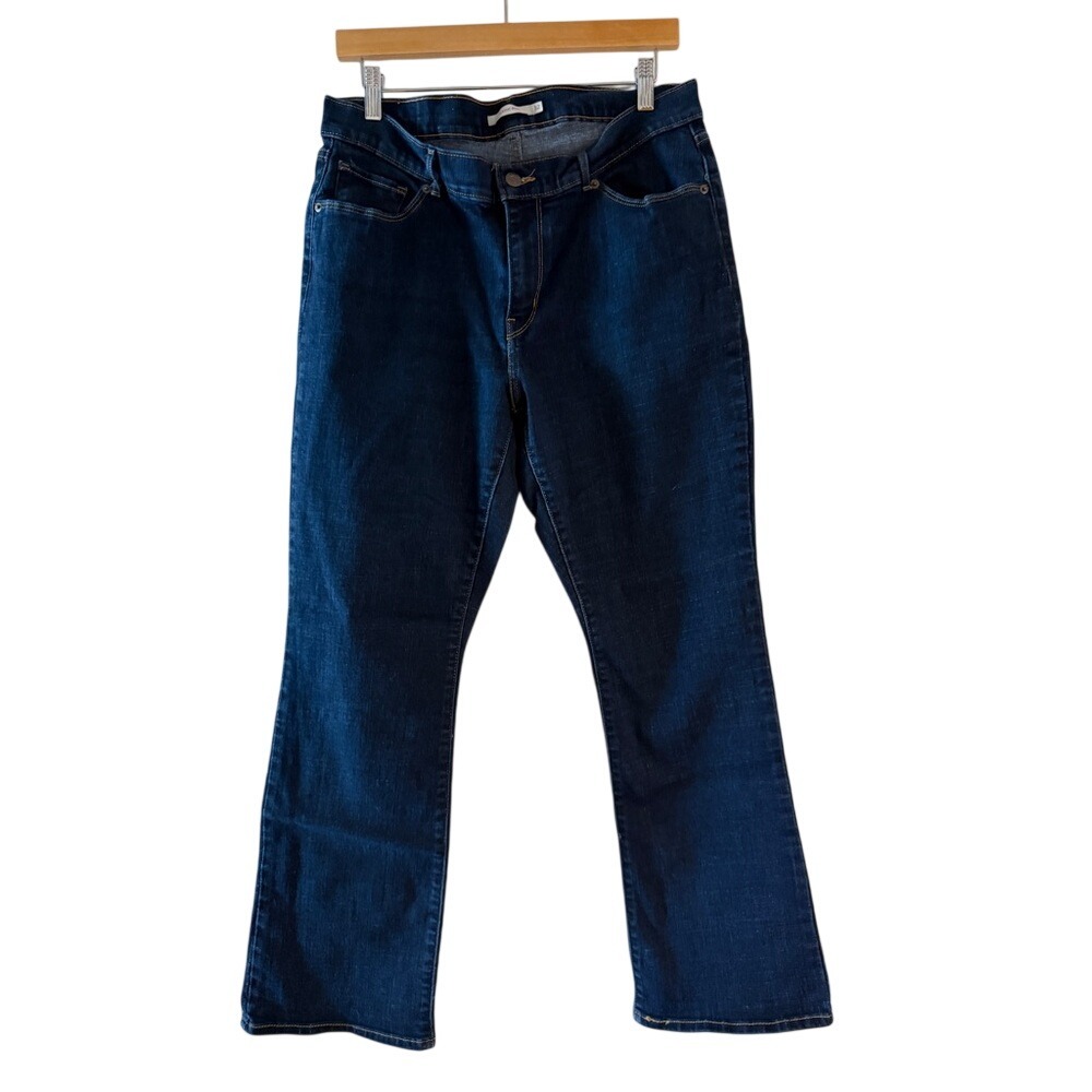 Levi's Women's Classic Boot Jeans‎ Dark Wash Size 14S W32 L30